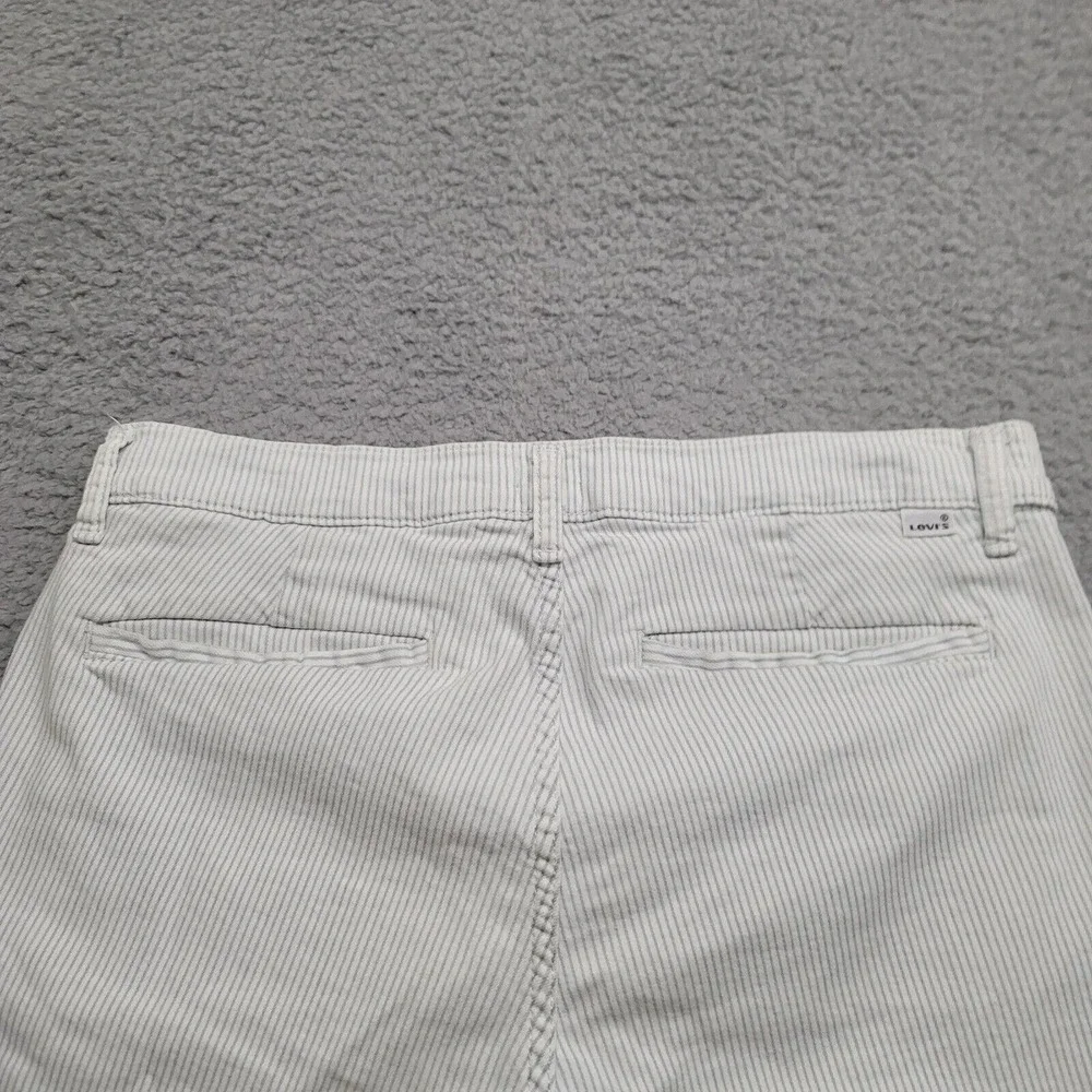 Levi's Shorts Womens 28 White blue Striped Casual White Tab Cut Off Outdoor Logo